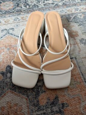SHEIN White Strappy Square-Toe Heeled Sandals